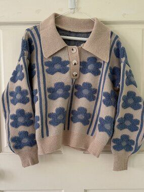 Vintage-Style Flower Knit Collared Sweater